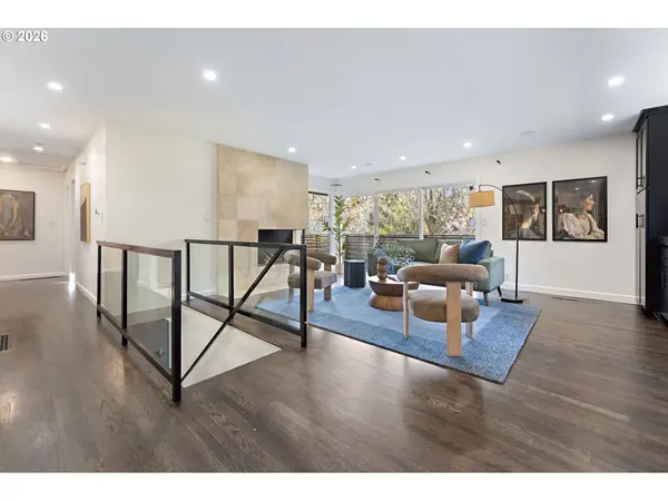 5054 SW 26TH PL, Portland, OR 97239