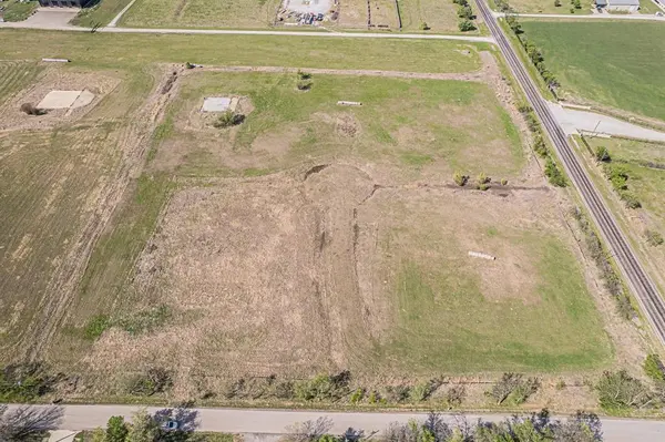 12588 Flow rd, Krum, TX 76249