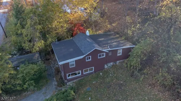 18 Decker Pond Rd, Vernon Twp., NJ 07461