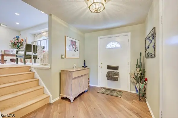 68 Beechwood Ave, Edison Twp., NJ 08837