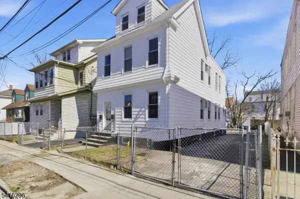 182 Norwood St, Newark City, NJ 07106