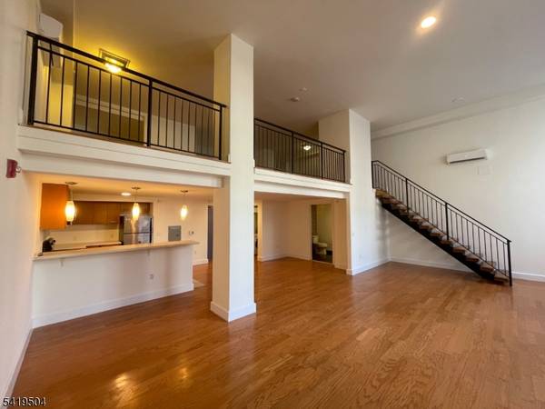 141 S Harrison St Unit 1-H, East Orange City, NJ 07018