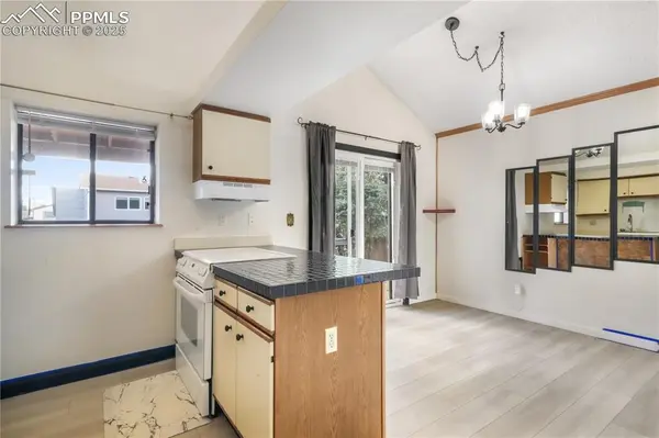 908 N Candlestar LOOP, Fountain, CO 80817