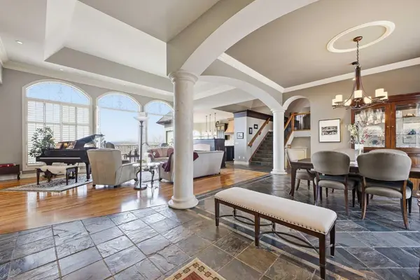 405 Pinnacle Ridge PL SW, Rural Rocky View County, AB T3Z 3N8