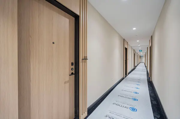 15 Mercer ST #813, Toronto C01, ON M5V 1H2