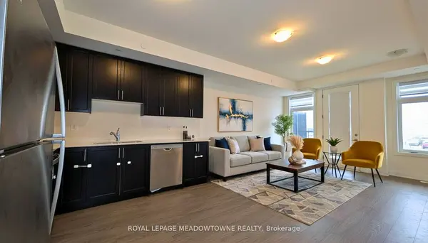 755 Omega DR #319, Pickering, ON L1V 0H1