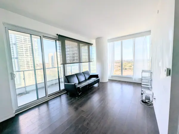 950 Portage Pkwy #2206, Vaughan, ON L4K 0J7