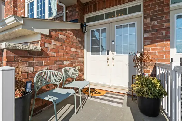 117 Taucar Gate, Bradford West Gwillimbury, ON L3Z 0V8