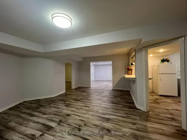 30 Paddington PL, Vaughan, ON L4L 7E6