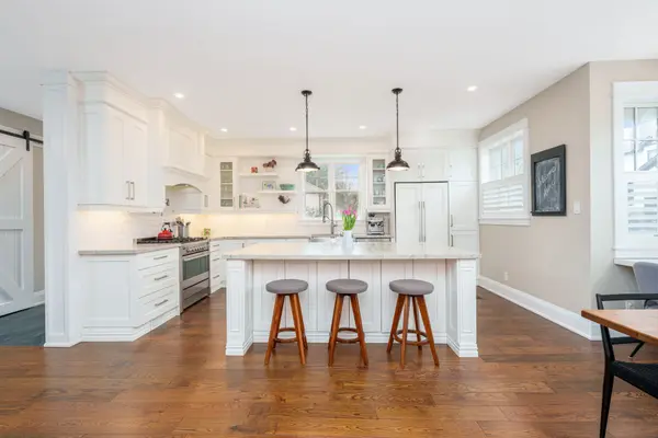 2 Bennett PL, Halton Hills, ON L7G 2X7