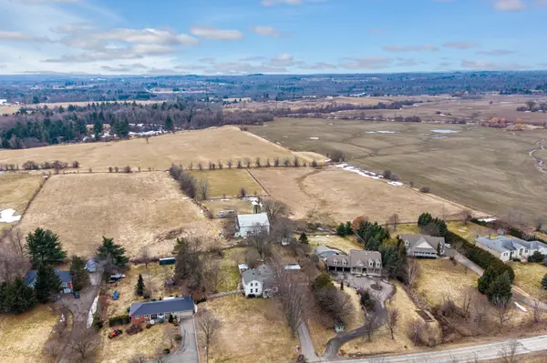 152 Confederation ST, Halton Hills, ON L7G 4S8