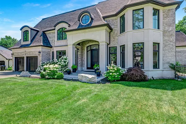 714 Atoka DR, Mississauga, ON L5H 1Y6