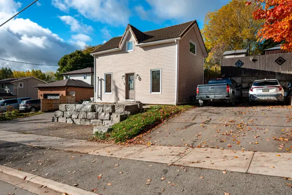 34 Crozier ST, East Luther Grand Valley, ON L0N 1G0