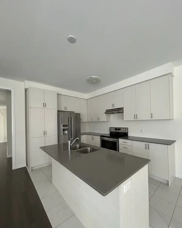 454 Robert Woolner ST, North Dumfries, ON N0B 1E0