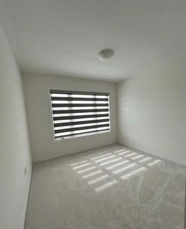 454 Robert Woolner ST, North Dumfries, ON N0B 1E0