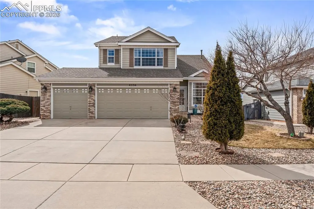 4336 Round Hill DR, Colorado Springs, CO 80922