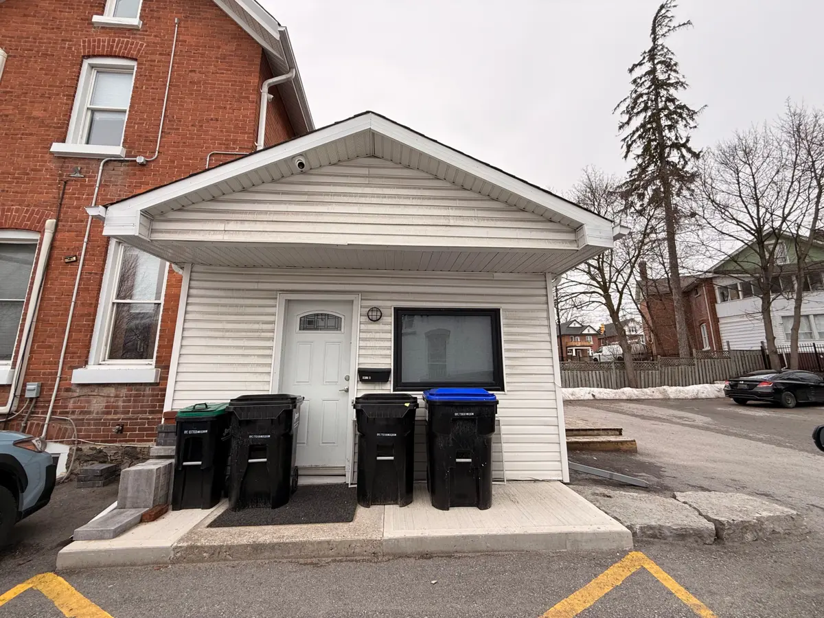 109 Toronto ST #Back unit, Barrie, ON L4N 1V1