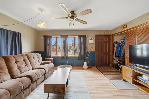 2008 E 6th Street, Sterling, IL 61081