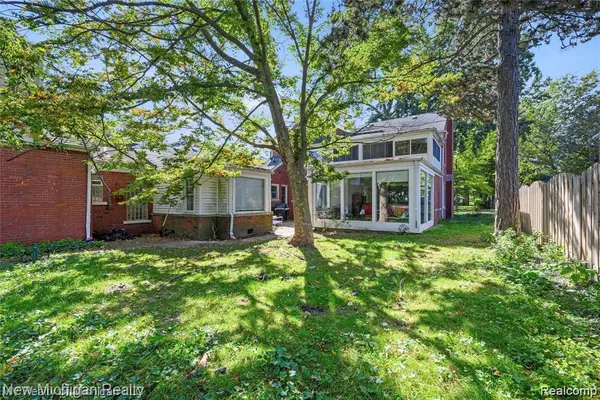 1206 Balfour ST, Grosse Pointe, MI 48230