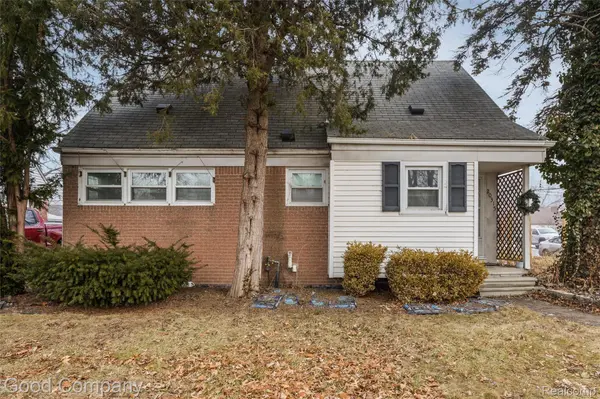 20315 Lancaster ST, Harper Woods, MI 48225