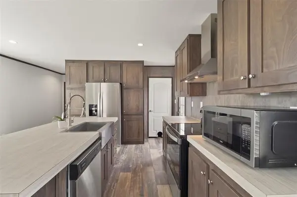 627 Kentucky Town Road, Whitewright, TX 75491