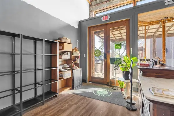 107 S Main Street, Farmersville, TX 75442