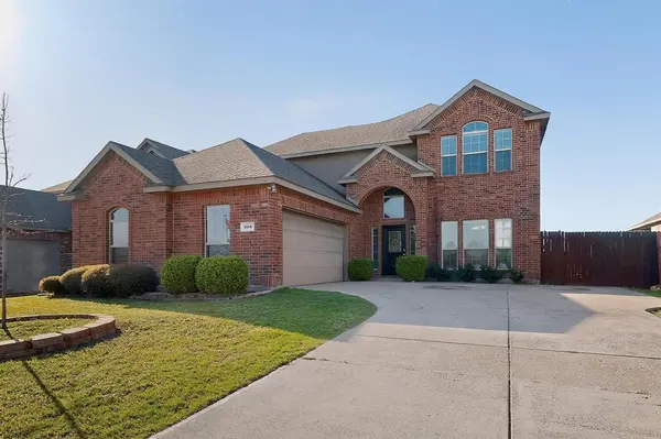 228 Bob White Drive, Red Oak, TX 75154