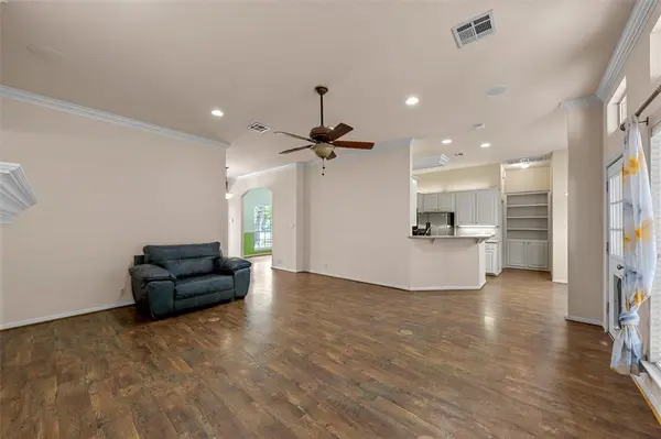 108 Hidden Oaks Drive, Waco, TX 76705