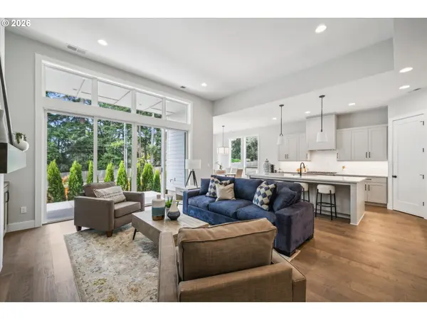 9240 SW 74TH AVE, Portland, OR 97223