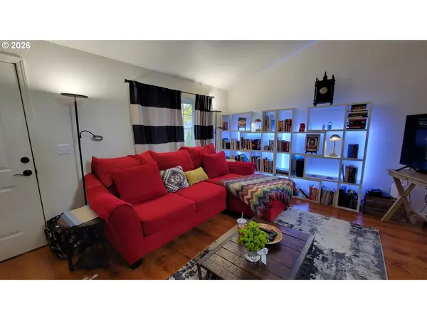 3291 OSAGE ST, Springfield, OR 97478