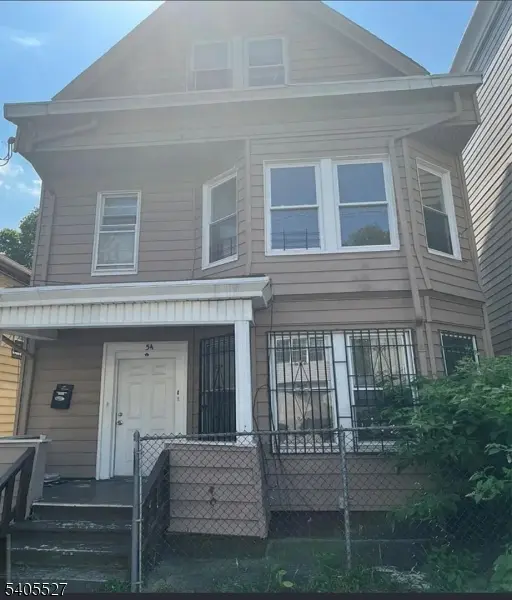 54 N 4Th St, Paterson City, NJ 07522