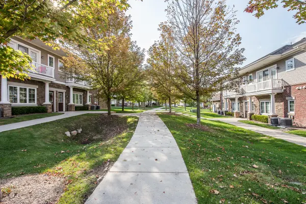 5535 Arbor Chase DR, Scio Twp, MI 48103