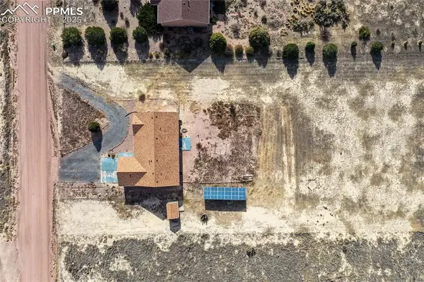 1327 N Blazing Star LN, Pueblo West, CO 81007