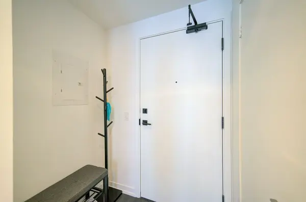 55 Mercer ST #3006, Toronto C01, ON M5V 0W4