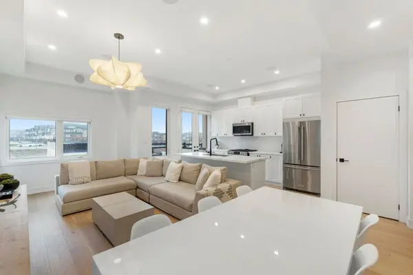 1417 Clarriage CT, Milton, ON L9E 1L6