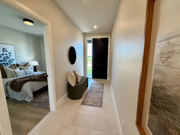 93 Bedell DR, Mapleton, ON N0G 1P0