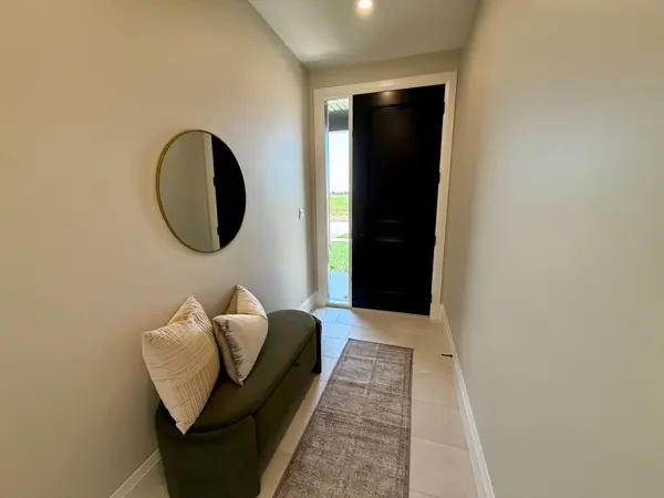 93 Bedell DR, Mapleton, ON N0G 1P0