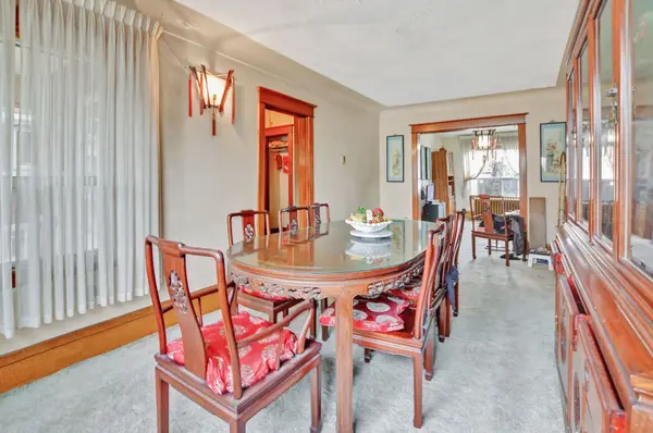 176 London ST S, Hamilton, ON L8K 2G9