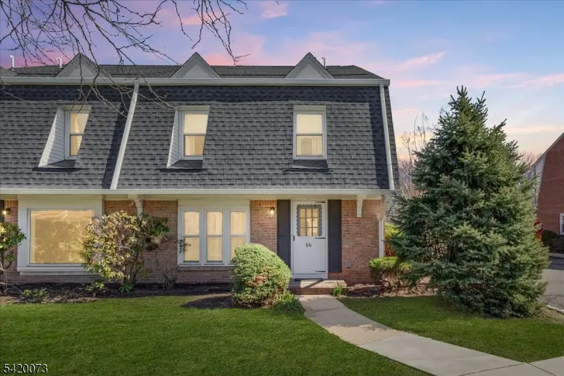 56 Maddaket #56, Scotch Plains Twp., NJ 07076