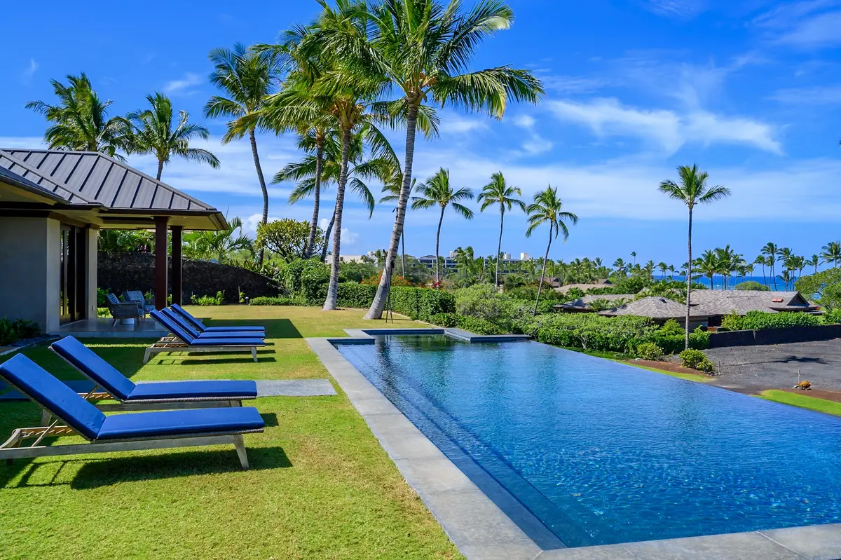 68-1044 PAUOA WAY, Kamuela, HI 96743