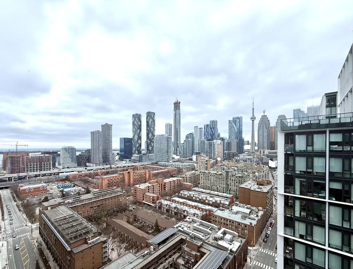 180 Front ST E #2610, Toronto C08, ON M5A 0A9