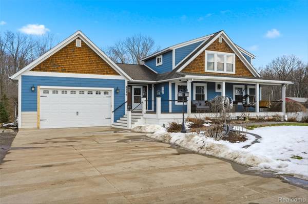 4216 Nicholson RD, Handy Township, MI 48836