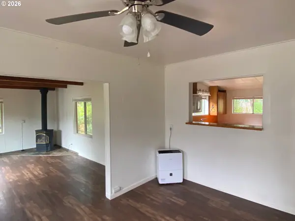 6721 RHODODENDRON AVE, Gleneden Beach, OR 97388