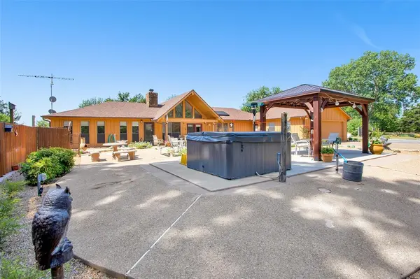 7146 Refuge Road, Pottsboro, TX 75076