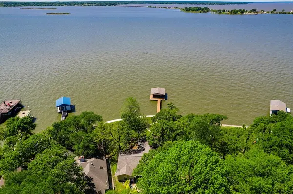 154 Ocean Drive, Gun Barrel City, TX 75156