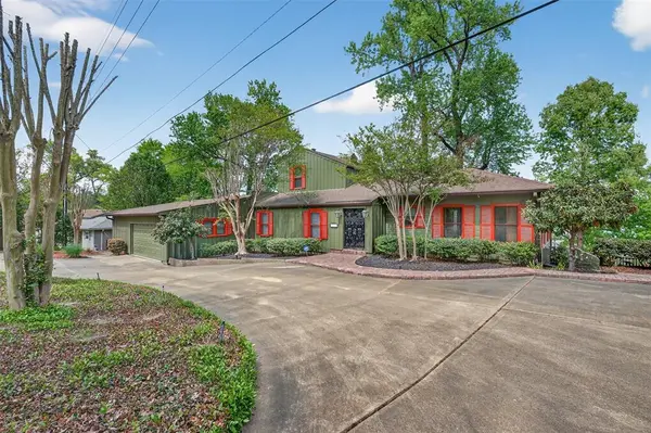 6046 S Lakeshore Drive, Shreveport, LA 71119