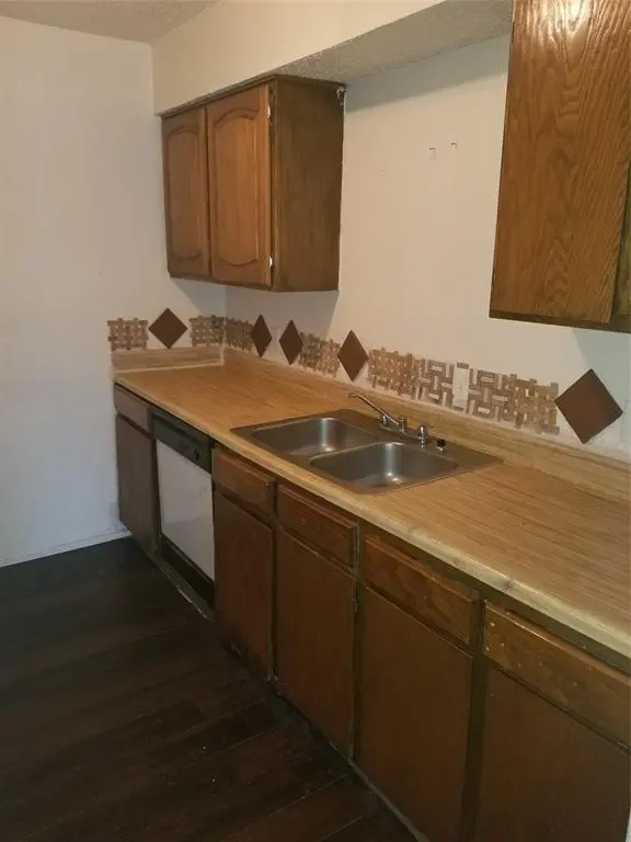 1801 Georgia Street, Arlington, TX 76012