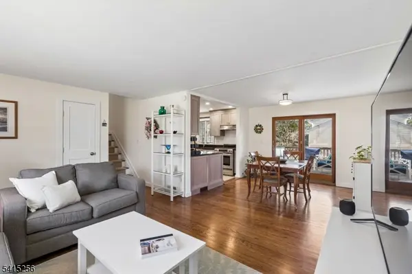 76 Magnolia Dr, New Providence Boro, NJ 07974