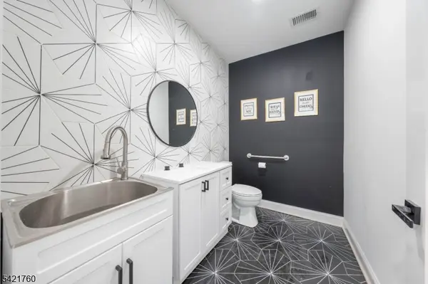 261-263 Elizabeth Ave, Elizabeth City, NJ 07206