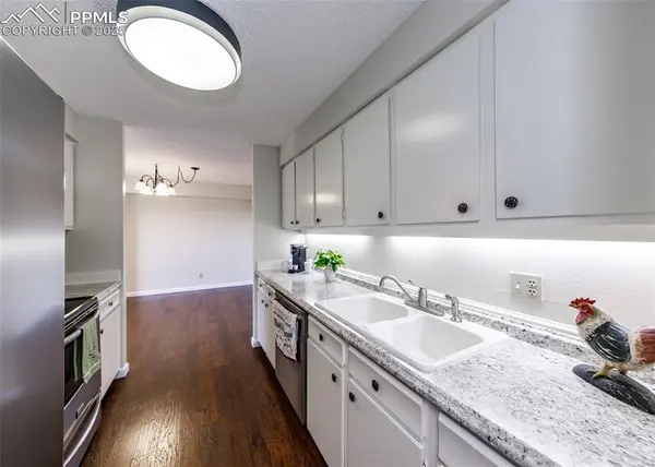 411 Lakewood CIR #B1009, Colorado Springs, CO 80910